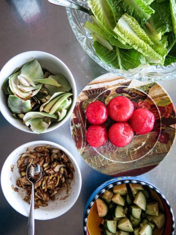 Bowls of fresh food in Canada - photo by Larissa Rolley, photography course creator at Wanderful