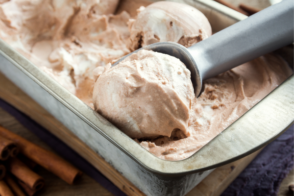 12 Easy-to-Make No Churn Ice Cream Recipes | Want to make homemade ice cream without an ice cream maker? We've got you covered! In this post, you'll learn how to make your own ice cream, with tons of tips and hacks to ensure it turns out perfectly every single time. We're also curated a list of the best DIY ice cream recipes, from classic flavors like vanilla, strawberry, and chocolate, to more unique ideas like pumpkin, cherry, Oreo, and sugar cookie. Your kids will LOVE these!