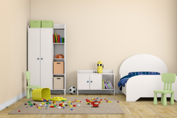 How to Transition a Toddler to a Big Kid Bed | The toddler years are filled with so many milestones, with transitioning from a crib to a big girl - or big boy - bed one of the biggies! When it comes to making this change, the first thing you need to assess is whether your child is ready, and what you need to do to make the change as smooth as possible. This post has everything you need to know - signs of readiness, bells and alarms for safety, and lots of sanity-saving transition tips!
