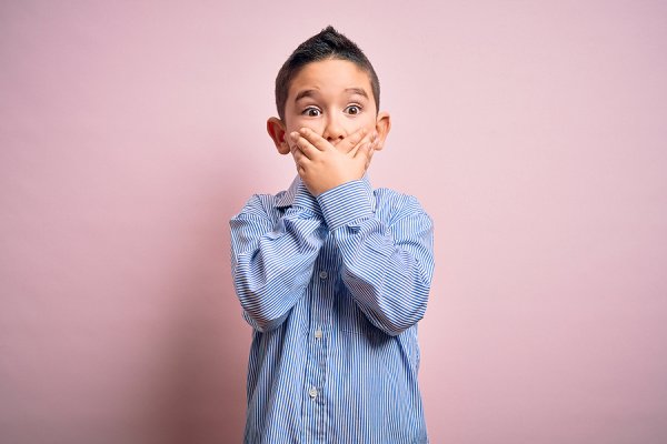 10 Signs of Speech Delays in Toddlers | If you suspect your toddler may have a speech delay, this post is a great resource. It includes 10 common signs of speech delays in kids plus a list of common causes to help you get to the root of the issue so you can find the right treatment option. And if you want to know how to help a child with a speech delay at home, we've also include 5 tips for parents to assist with speech development.